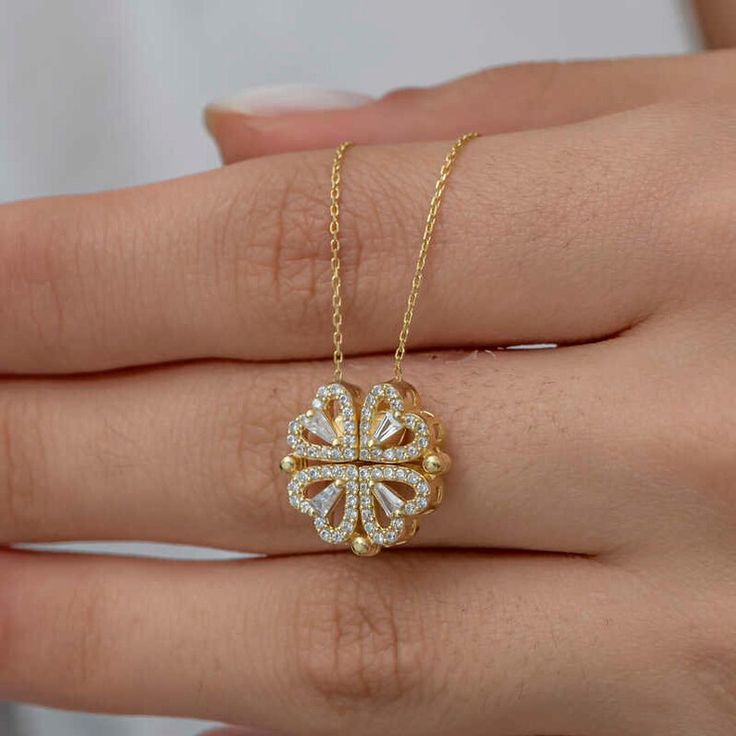 Zircon Heart Magnetic Necklace